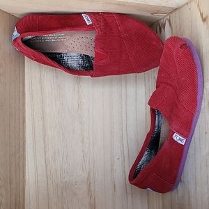 TOMS Womens Dark Red Alpargatas Flat Suede Shoes